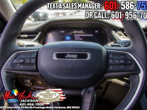 Used 2023 Jeep Grand Cherokee L Limited RWD image 17