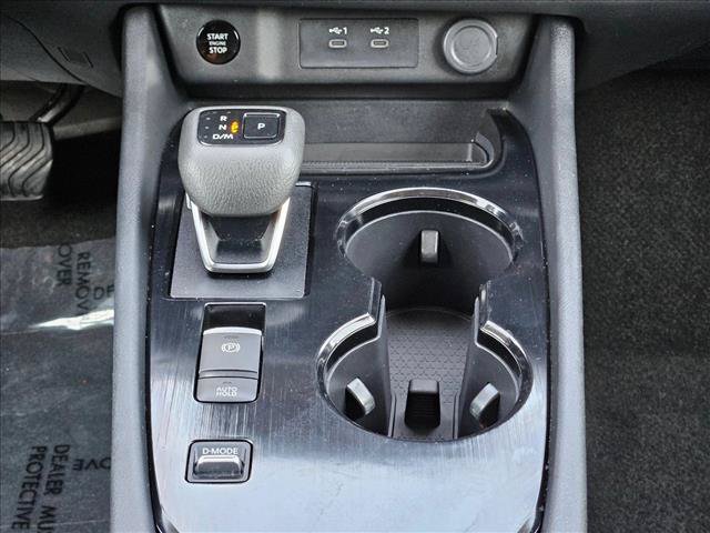 Used 2024 Nissan Rogue S FWD image 12