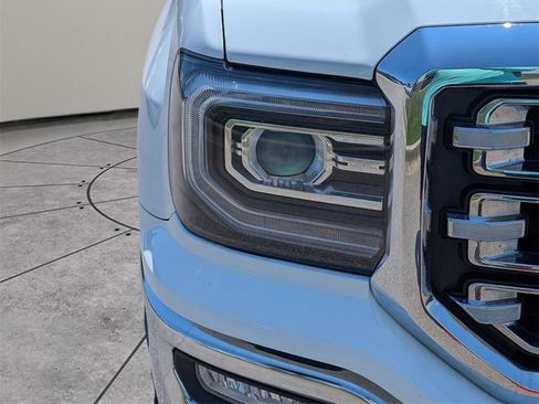 Used 2018 GMC Sierra 1500 SLT image 9