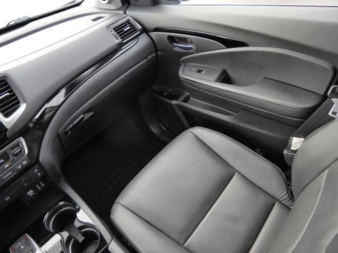 Used 2016 Honda Pilot Elite image 11