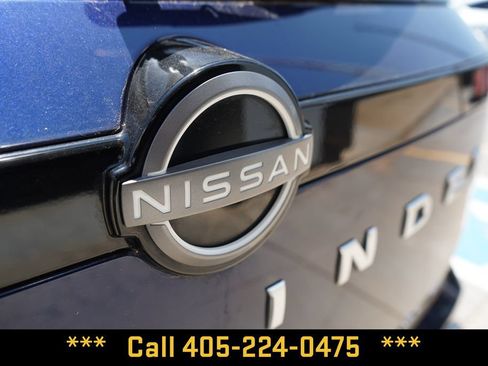 Used 2025 Nissan Pathfinder SL AWD/4WD image 5