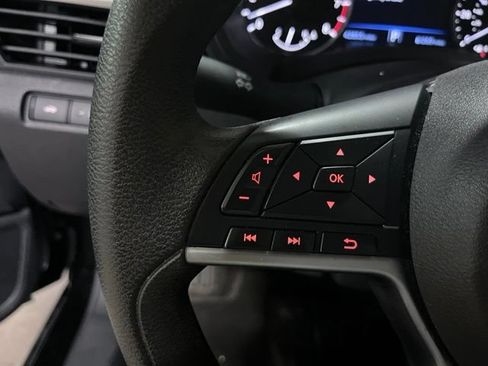 Used 2024 Nissan Altima 2.5 SV FWD image 23
