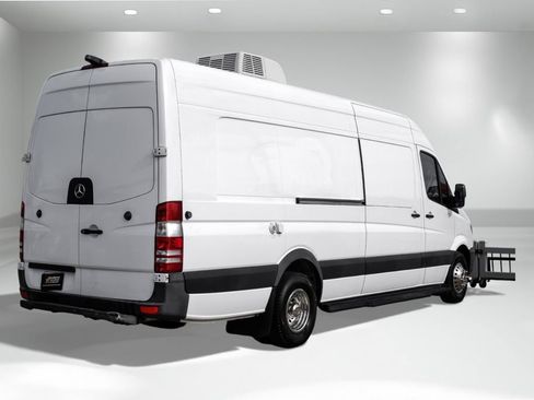 Used 2015 Mercedes-Benz Sprinter 3500 w/ High Idle Fixed Package image 6