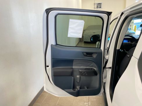 New 2026 Ford Maverick XL image 8