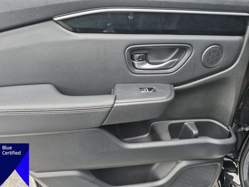 Used 2025 Honda Pilot EX-L image 27