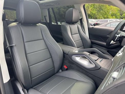 Used 2026 Mercedes-Benz GLS 450 4MATIC image 15