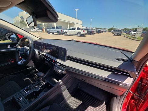 Used 2025 Kia K5 LXS FWD image 30
