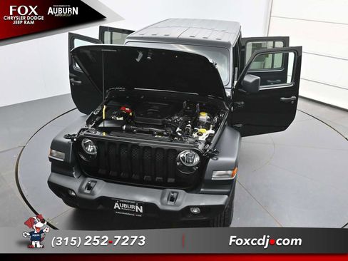 Used 2020 Jeep Wrangler Unlimited Sport S AWD/4WD image 35