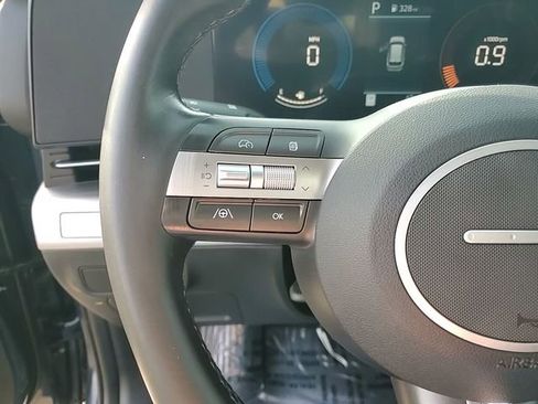 Used 2025 Hyundai Kona SEL image 15