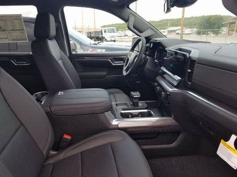 New 2026 Chevrolet Silverado 1500 LTZ w/ Z71 Off-Road Package image 15