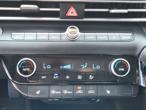 Certified 2023 Hyundai Elantra SEL w/ Convenience Package FWD image 21