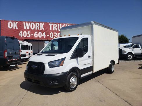 Used 2022 Ford Transit 350 DRW RWD image 3