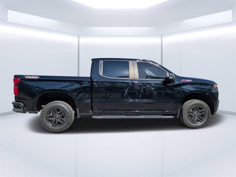 Used 2021 Chevrolet Silverado 1500 LT Trail Boss w/ Bed Protection Package image 2
