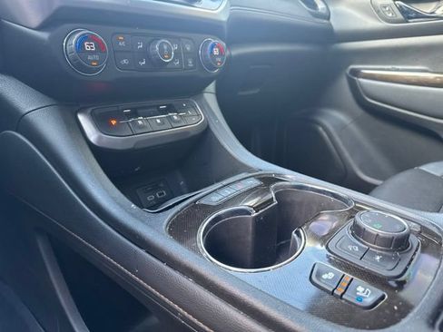Used 2023 GMC Acadia AT4 w/ Technology Package AWD/4WD image 14