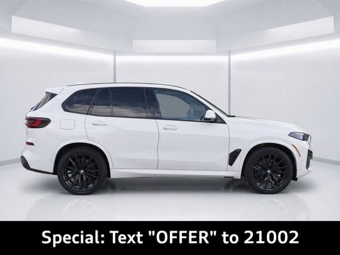 Used 2020 BMW X5 M50i w/ Executive Package AWD/4WD image 3