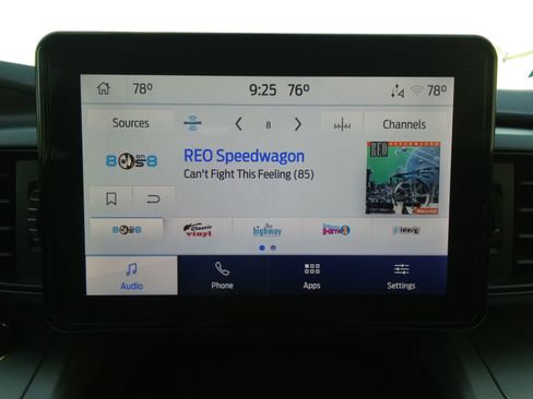 Used 2022 Ford Explorer XLT w/ Class IV Trailer Tow Package image 21