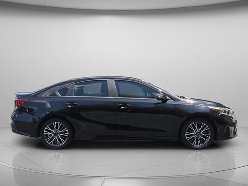 Used 2022 Kia Forte GT-Line w/ GT-Line Technology Package FWD image 8