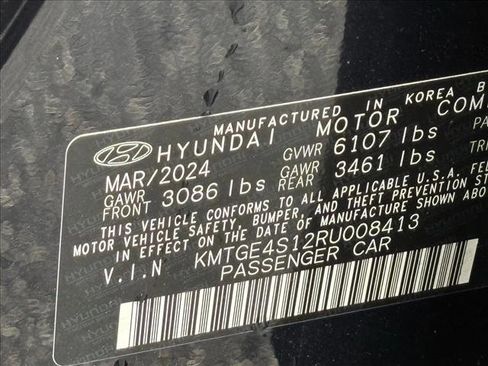 Used 2024 Genesis G80 image 26