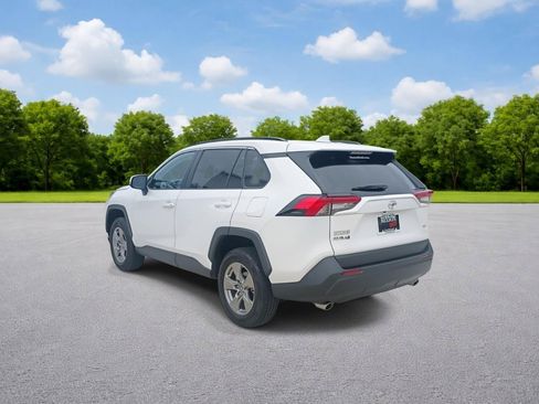 Used 2024 Toyota RAV4 XLE FWD image 5