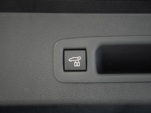 New 2026 Toyota Sienna Limited AWD/4WD image 11
