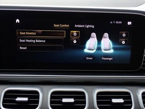 Used 2020 Mercedes-Benz GLS 450 4MATIC image 22