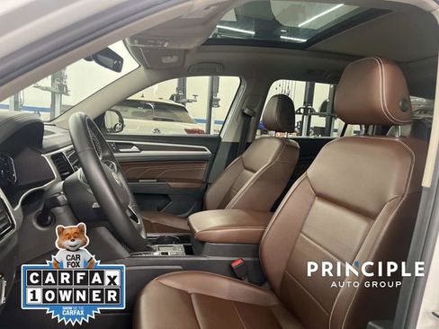 Used 2022 Volkswagen Atlas SE w/ Panoramic Sunroof Package image 15