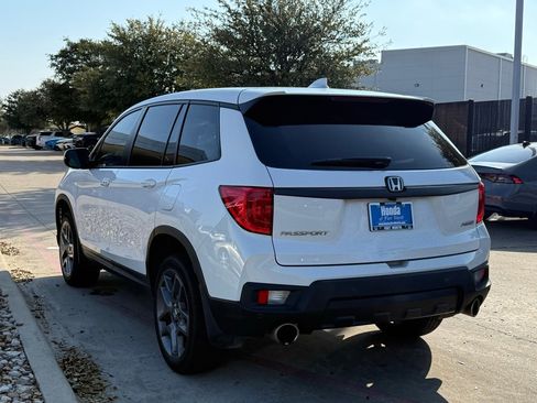 Used 2023 Honda Passport EX-L image 3