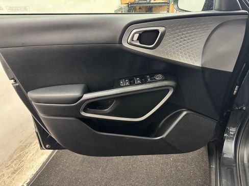 Used 2024 Kia Soul LX w/ Option Group 015 image 14