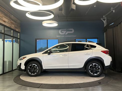 Used 2021 Subaru Crosstrek 2.0i Premium w/ Moonroof Package AWD/4WD image 6