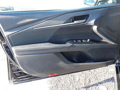 Used 2025 Toyota Camry SE image 13