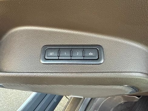 Used 2020 GMC Yukon Denali w/ Denali Ultimate Package AWD/4WD image 12