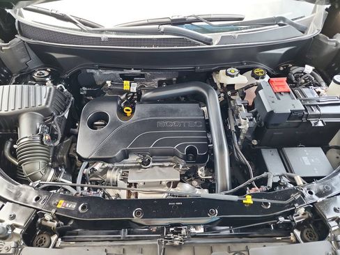 Certified 2026 Chevrolet Equinox LT FWD image 40