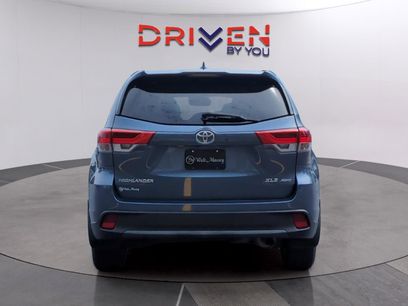 Used 2019 Toyota Highlander XLE
