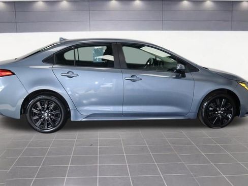 Used 2025 Toyota Corolla LE image 7