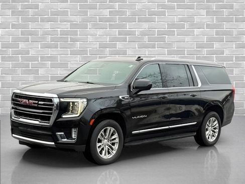 Used 2021 GMC Yukon XL SLT image 3