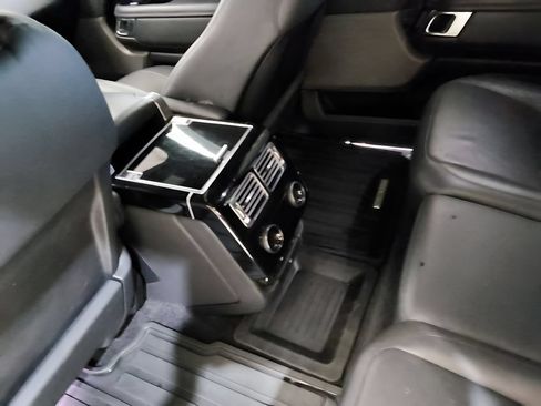 Used 2019 Land Rover Range Rover Long Wheelbase Supercharged AWD/4WD image 15