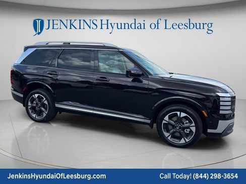 New 2026 Hyundai Palisade Limited FWD image 2