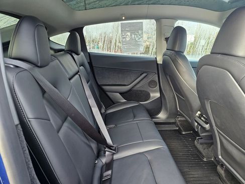 Used 2023 Tesla Model Y Long Range image 12