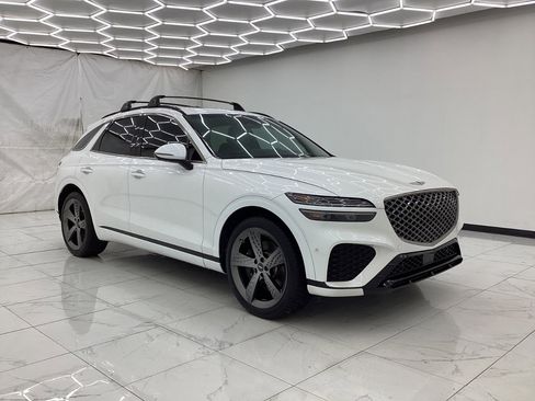 Used 2023 Genesis GV70 2.5T w/ Sport Prestige Package AWD/4WD image 7