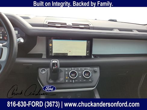 Used 2021 Land Rover Defender 110 X-Dynamic HSE image 18