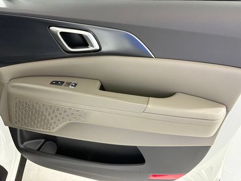 New 2026 Kia Carnival FWD image 43