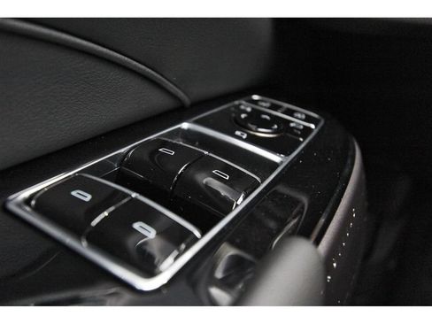 New 2026 Cadillac Lyriq Luxury AWD/4WD image 15