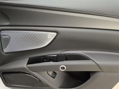 New 2024 Maserati Grecale GT image 27