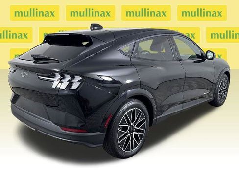 Certified 2025 Ford Mustang Mach-E Premium RWD image 4