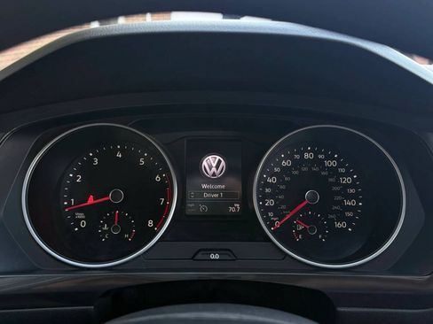 Used 2018 Volkswagen Tiguan S AWD/4WD image 8