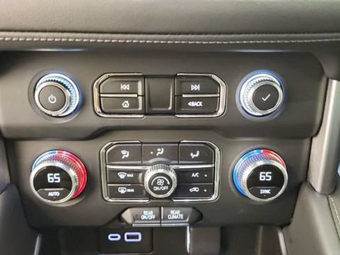 Used 2023 GMC Yukon SLE w/ Max Trailering Package AWD/4WD image 19