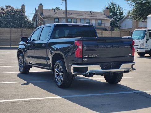 Used 2024 Chevrolet Silverado 1500 LT w/ Z71 Off-Road Package AWD/4WD image 3