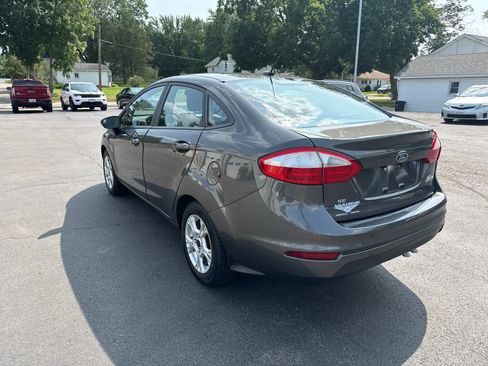 Used 2016 Ford Fiesta SE w/ Cold Weather Package FWD image 5