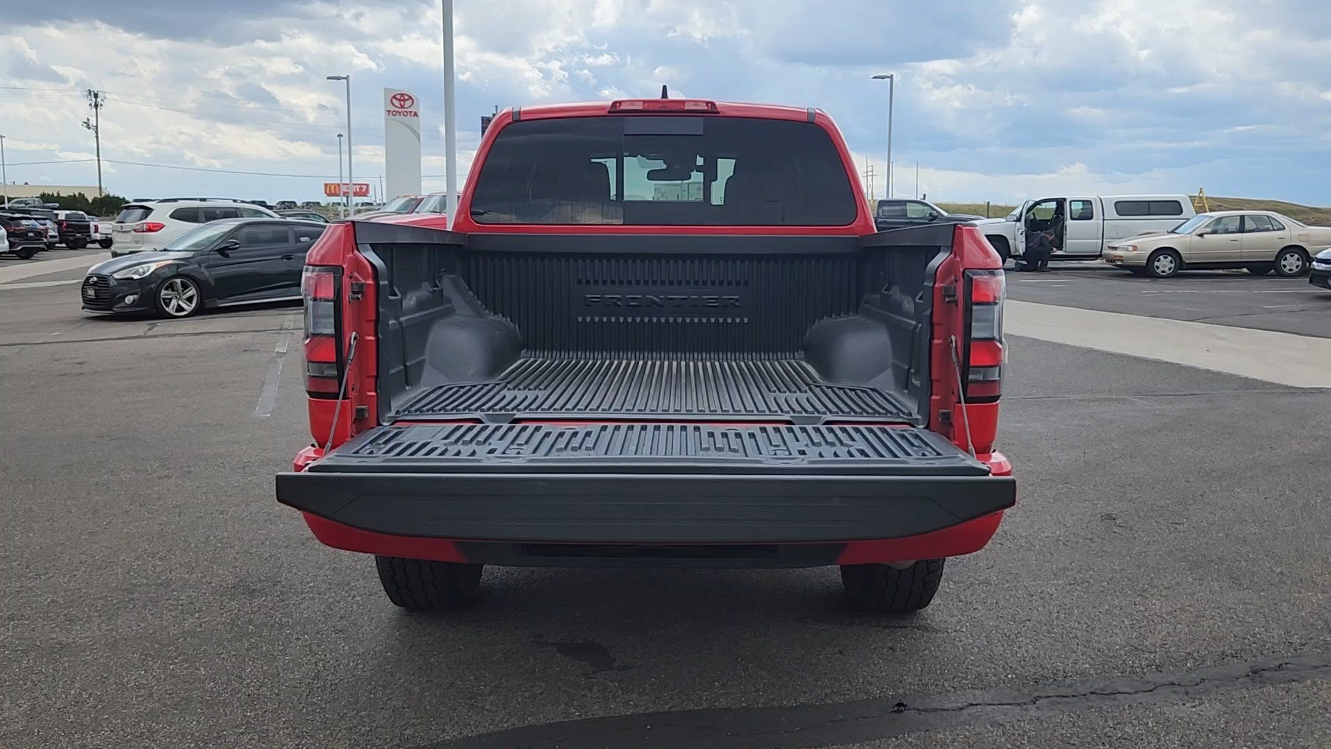 Used 2026 Nissan Frontier PRO-4X AWD/4WD image 18