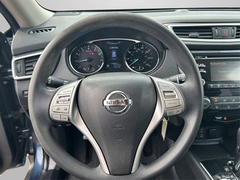 Used 2016 Nissan Rogue S w/ Appearance Package image 23